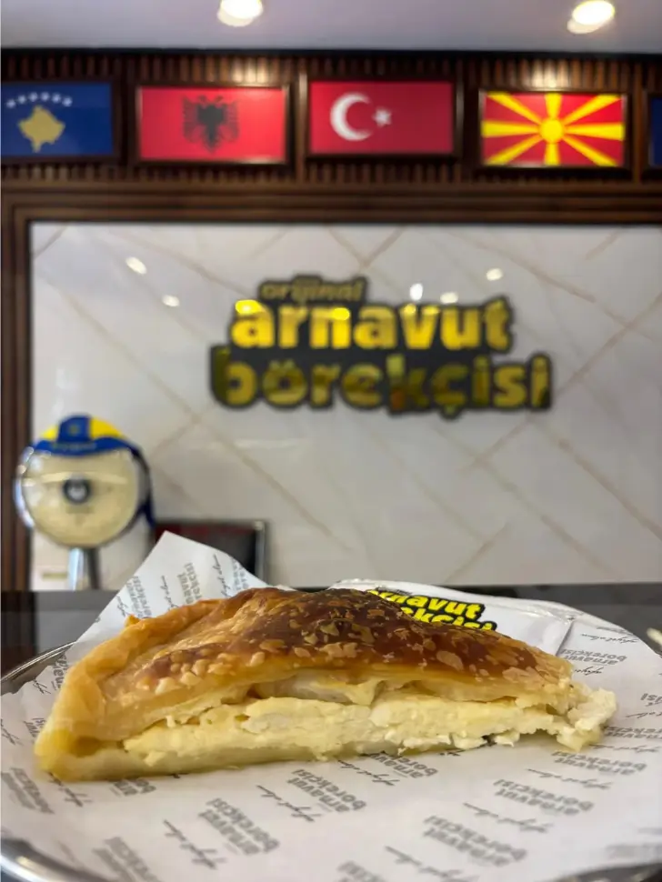 Orijinal Arnavut Börekçisi Görsel 1